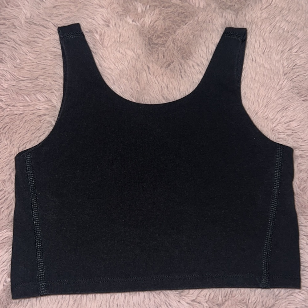 Old Navy Active tank top Powerchill Go-Dry bra support crop sport shirt Medium 8